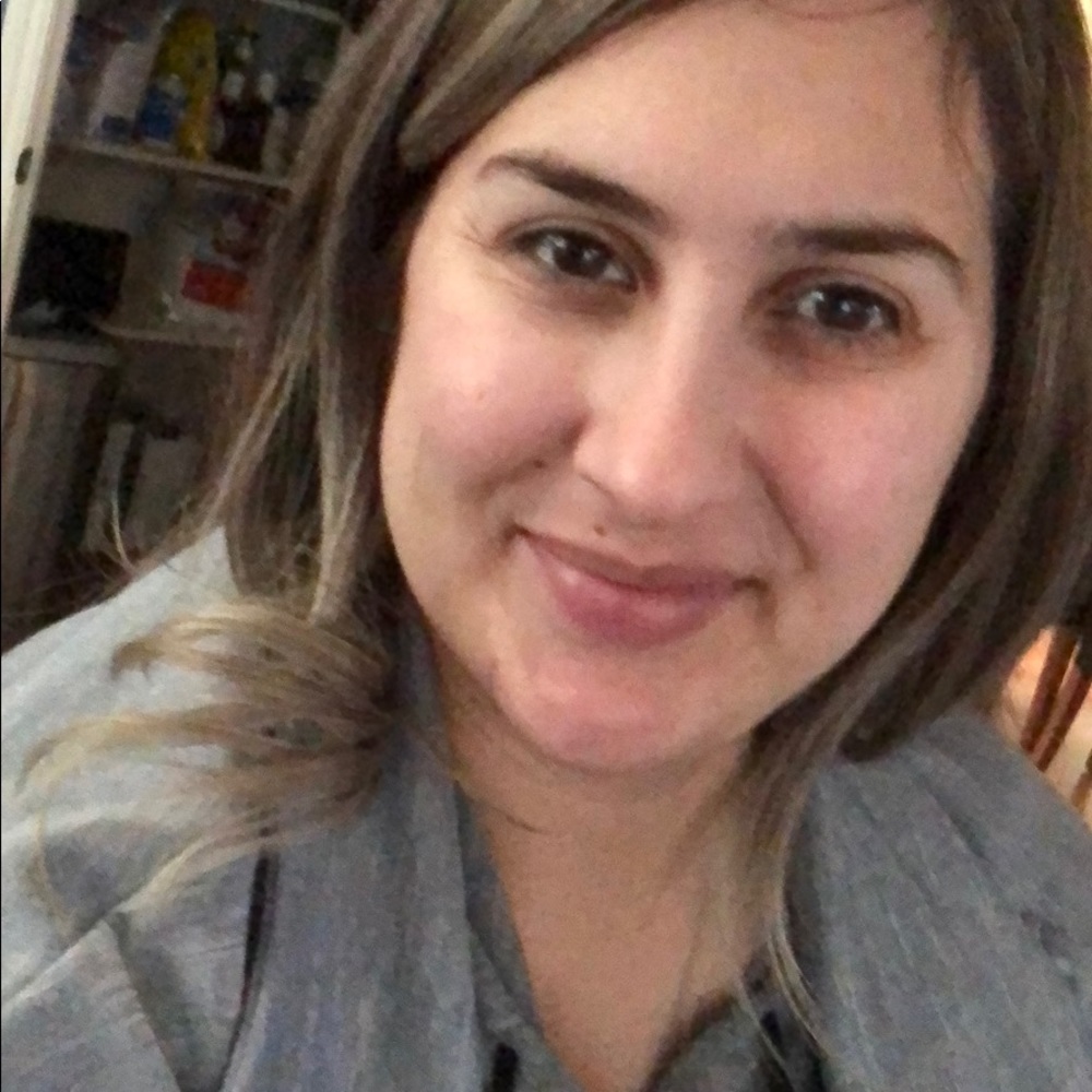 Meet your Posher, Viviana